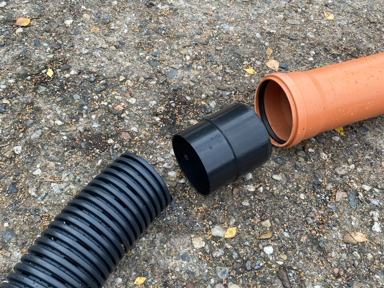 Jak napojit jednotlivé druhy drenážních trubek a KG potrubí - 5 možností dopojení
