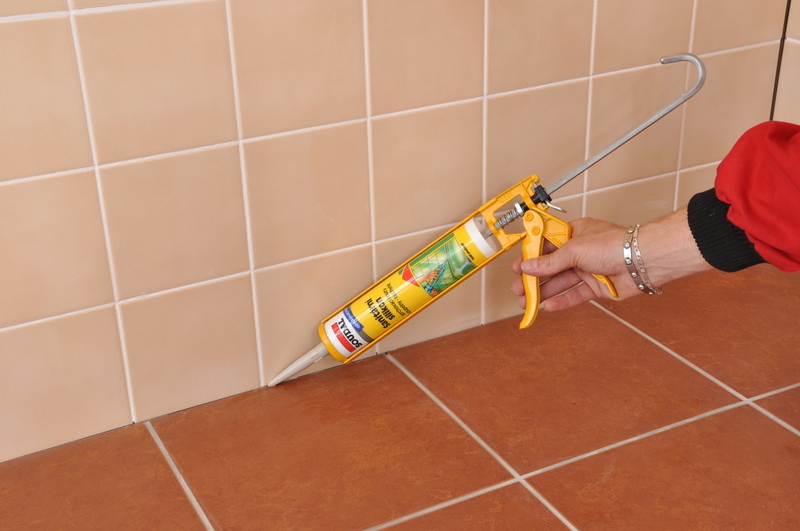 Sanitární silikon hnědý 280 ml SOUDAL