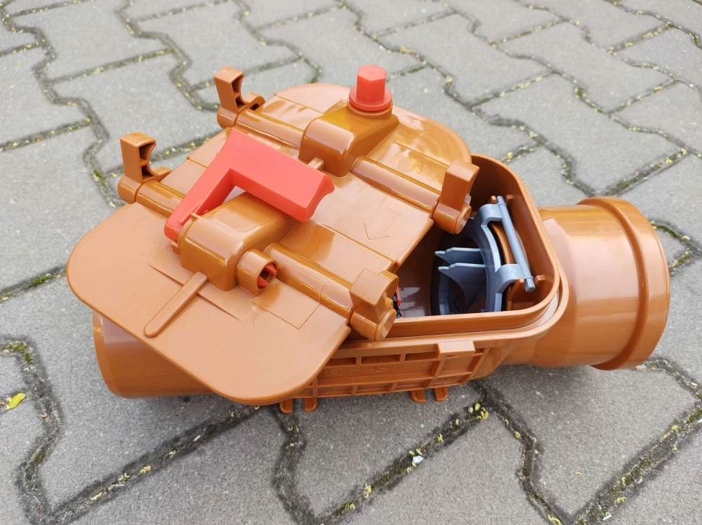 Zpětná klapka dvojitá s aretací jedné klapky DN 110 PEŠTAN